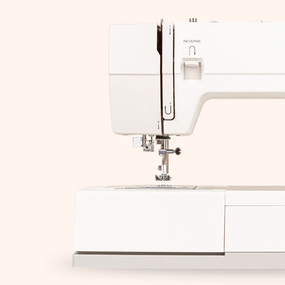 Machine à coudre Avant-garde 2300